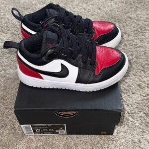 Jordan 1 Low Alt - 12c